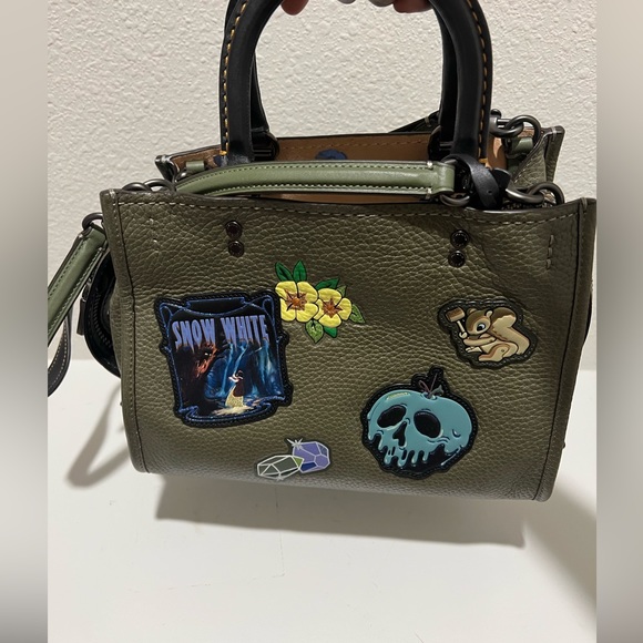 Disney X Coach 1941 Rogue 25 Dark Fairytale Snow White Army Green Limited - Picture 10 of 13